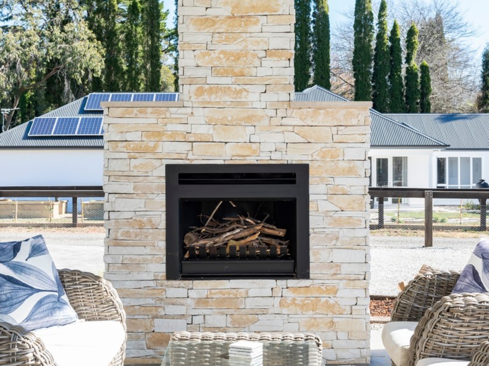 veneerstone_fireplace_cladding