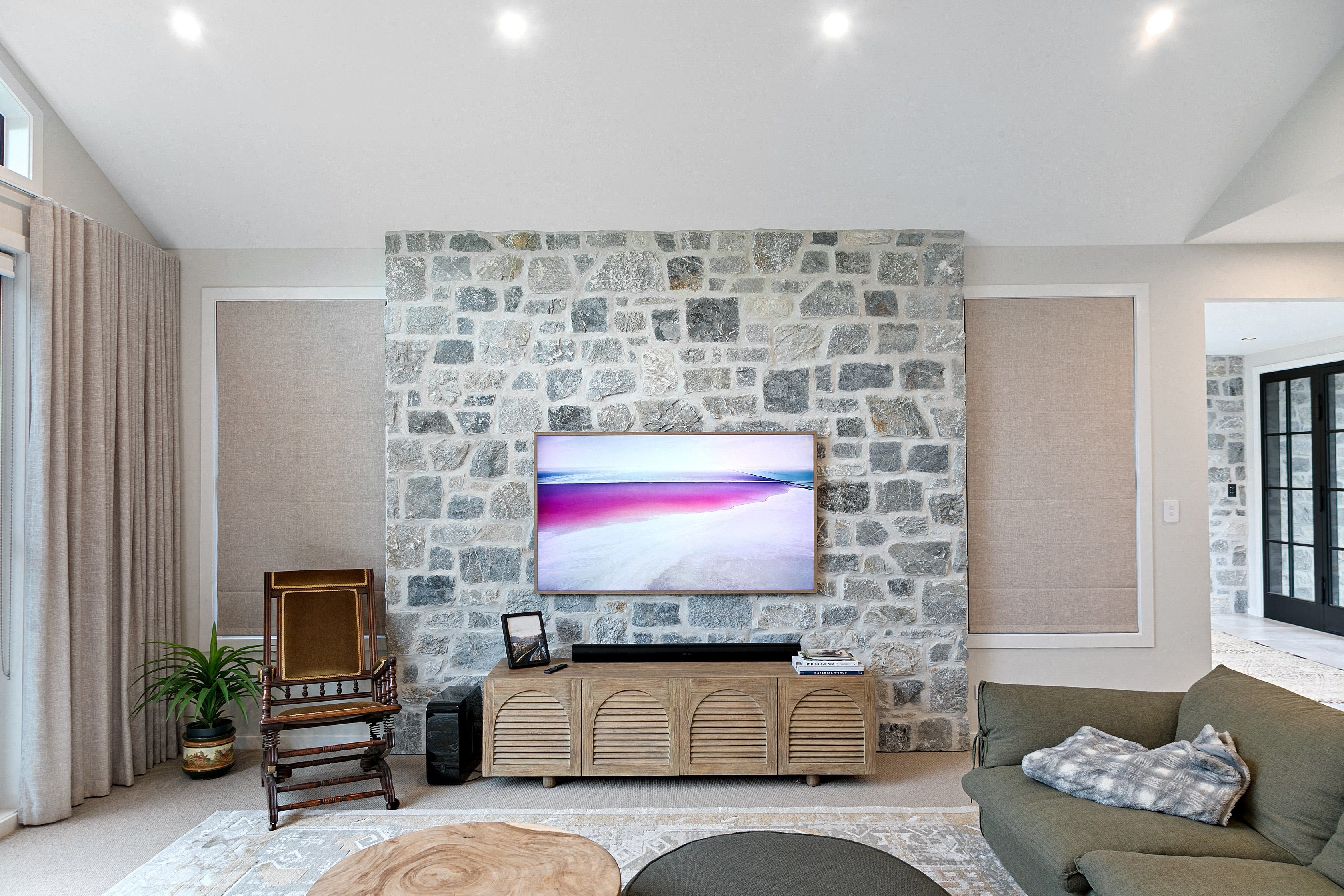 luxurious contemporary stone wall cladding from amber 