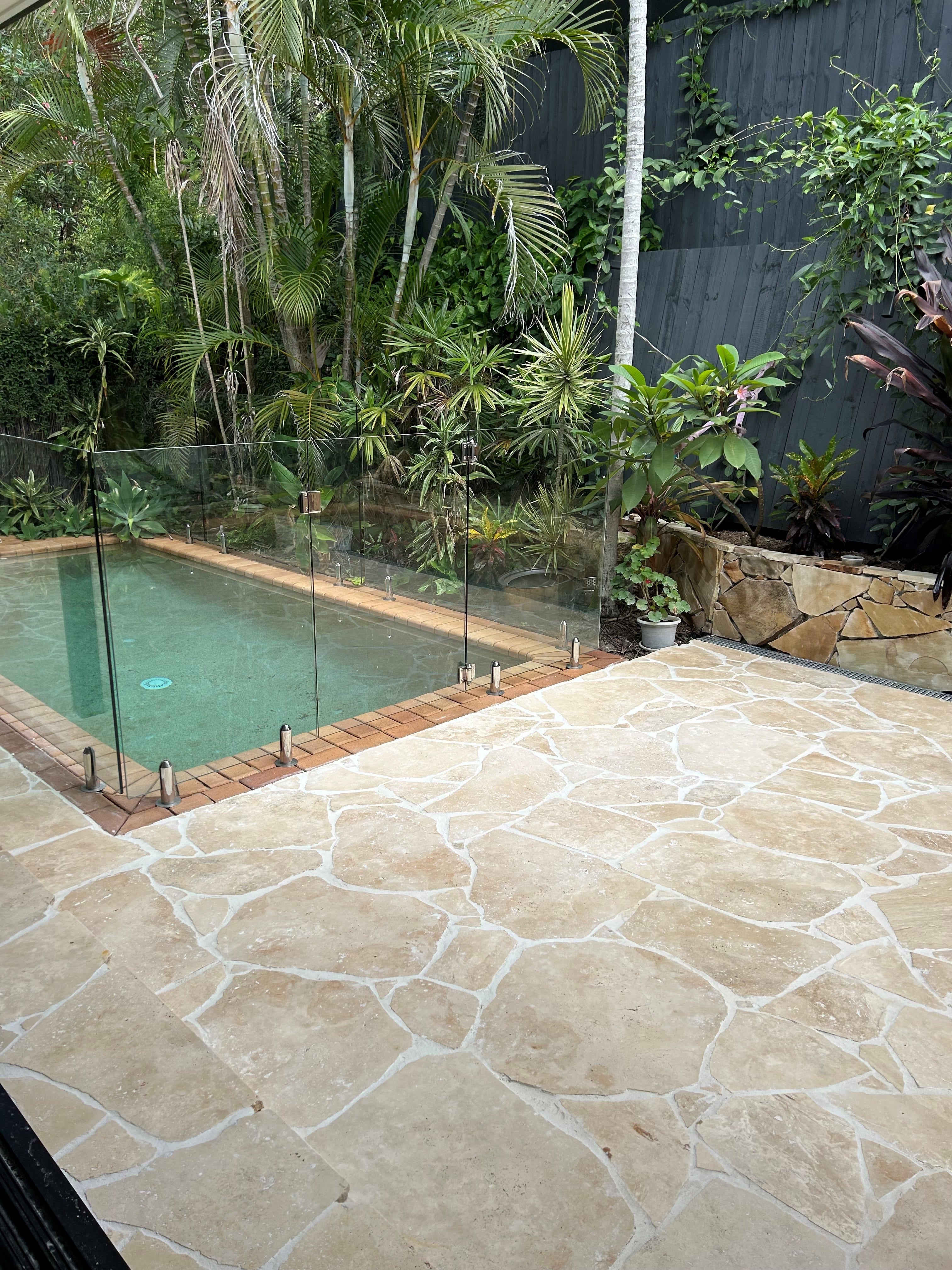 What Colour Is Travertine? Exploring Travertine Colours, Finishes, and Styles