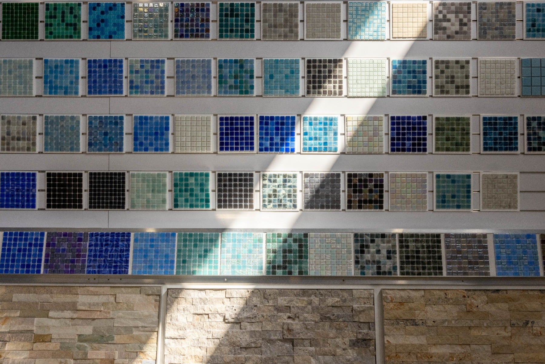 Amber Bundall Pool Mosaic Tiles